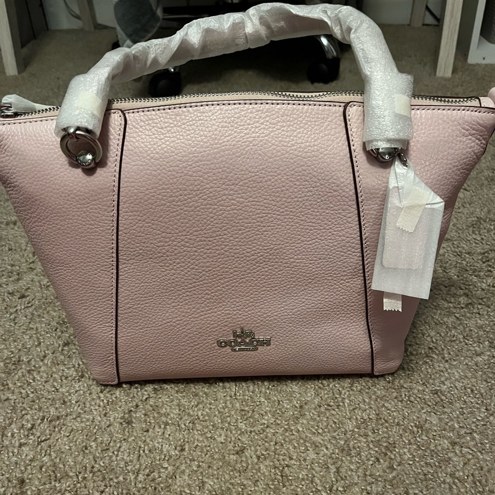 BNWT Coach Kacey Satchel